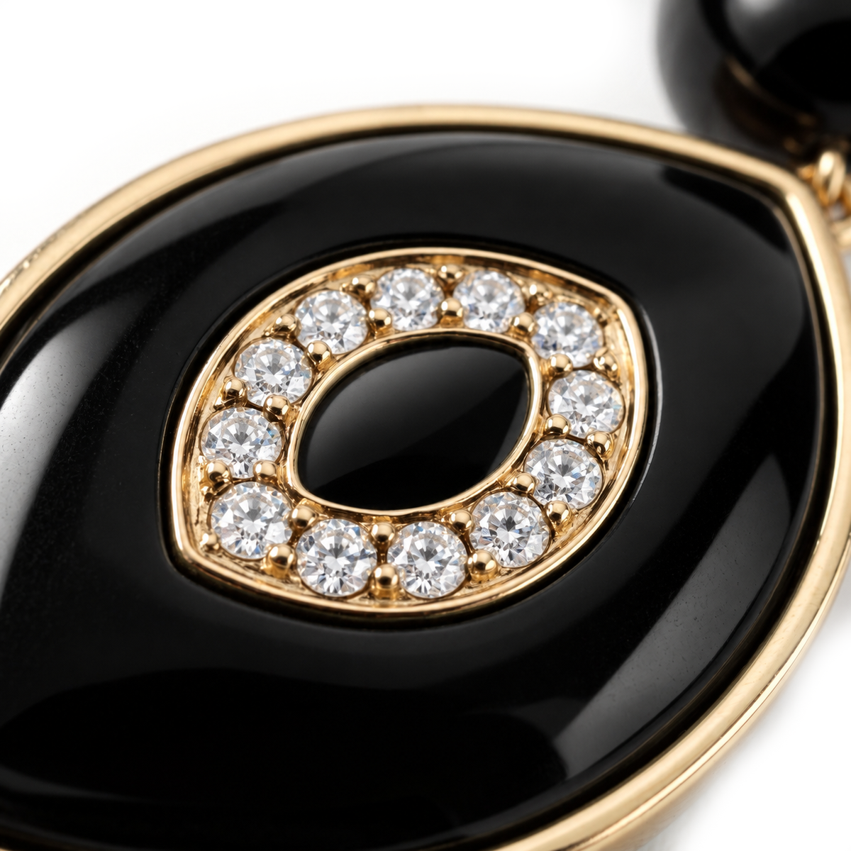 Regard Noir Onyx Bead Bracelet