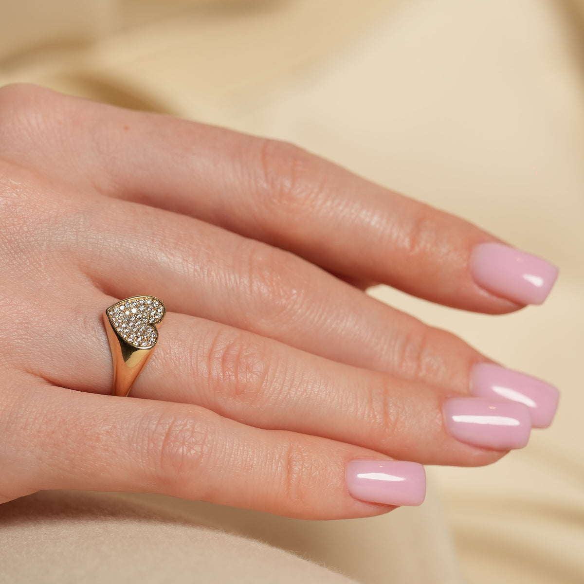 Contour Heart Pinky Ring
