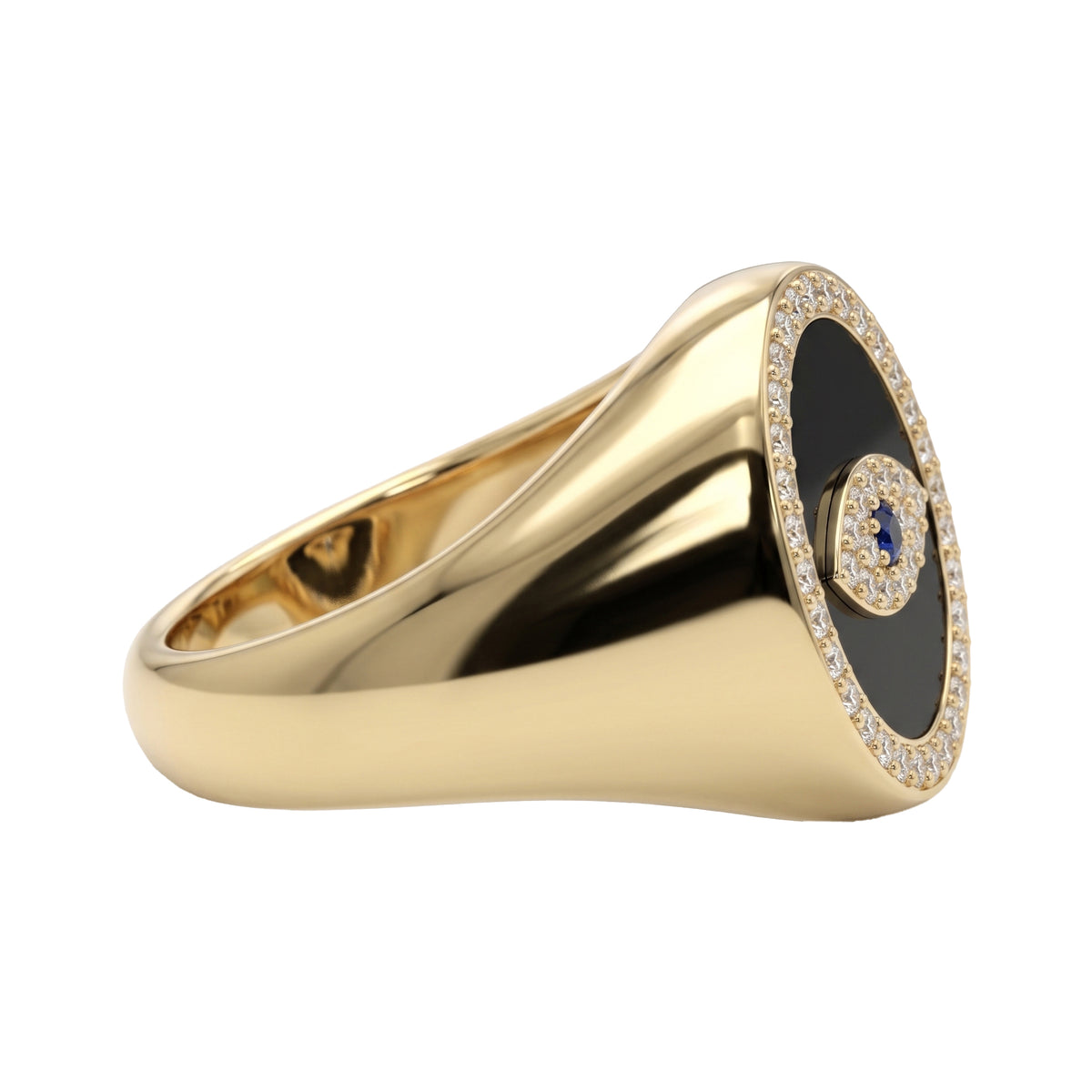 Regard Noir Oval Diamond Ring