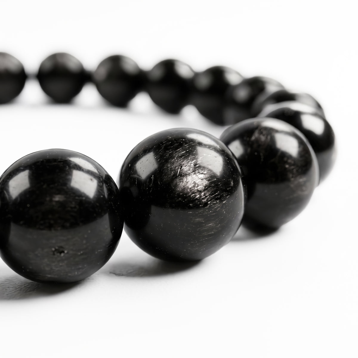 Onyx Lumière Polished Bead Bracelet